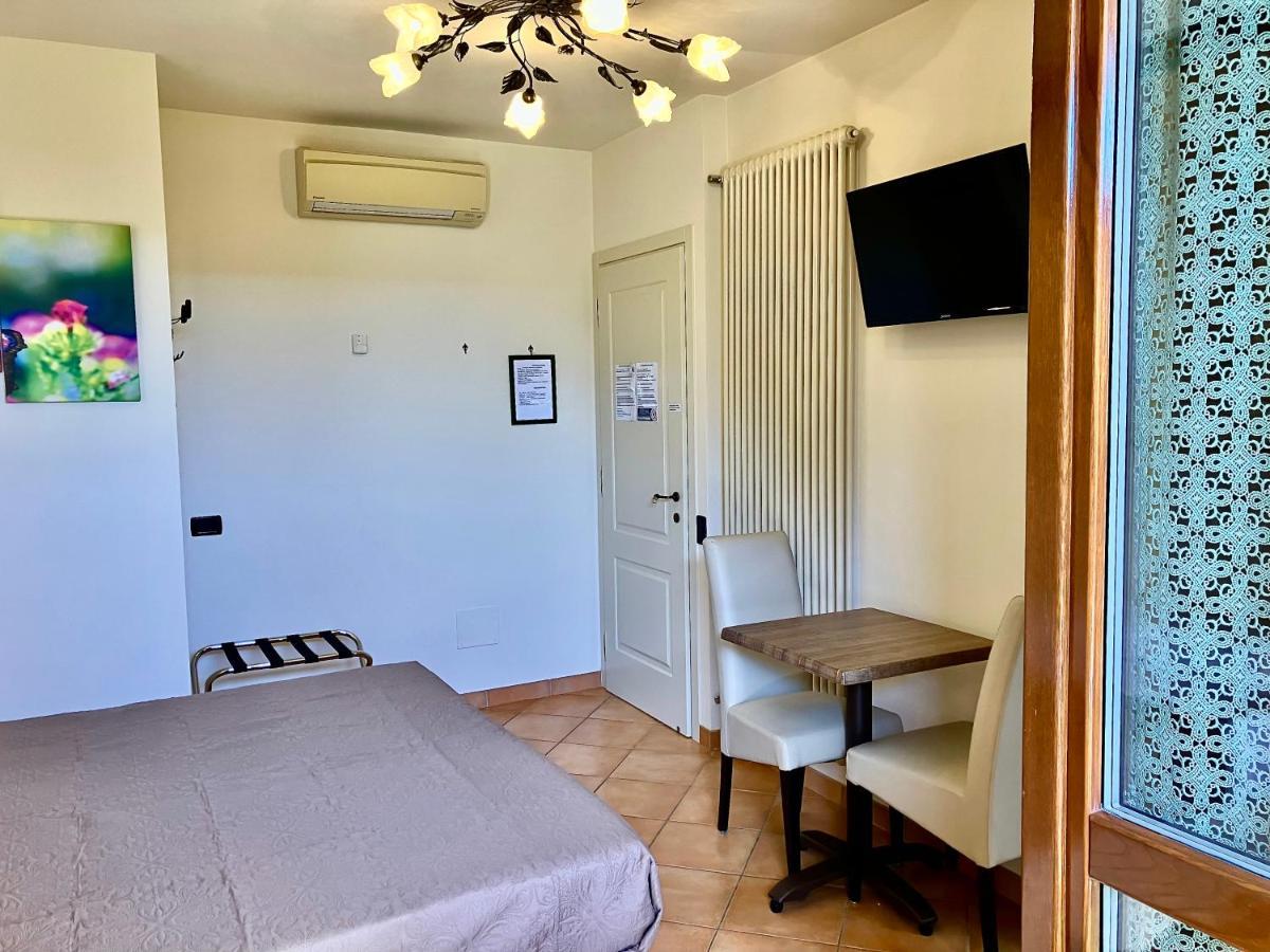 B&B Desenzano Paradise Desenzano del Garda Eksteriør bilde